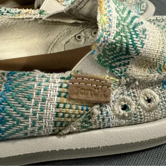 Sanuk Donna St Artesano - Slip On Shoe - Picture 4 of 7